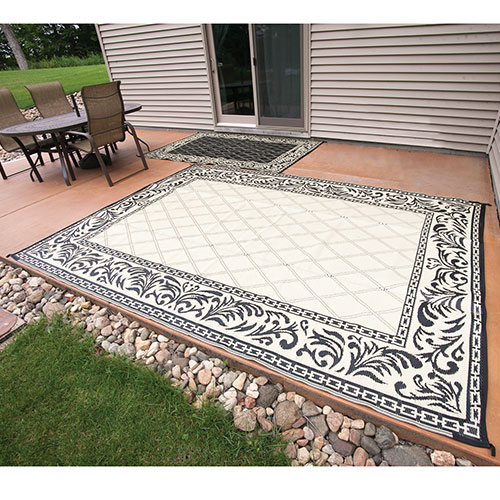 Caribou Creek Black & Tan JD-0811 Outdoor Rug - 5 x 8'