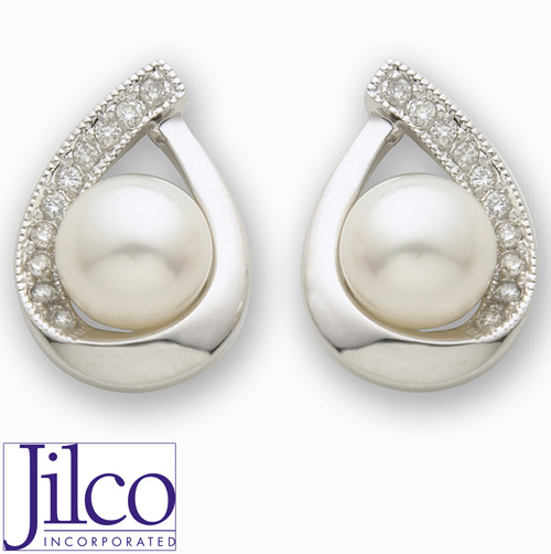 Diamond & Pearl Earrings