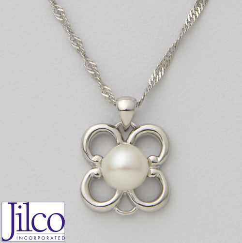 Pearl Flower Necklace
