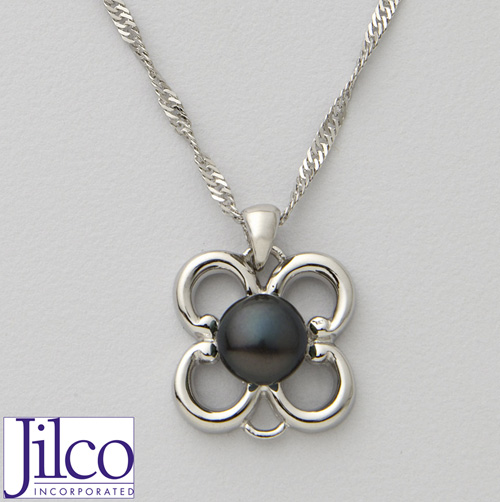 Pearl Flower Necklace